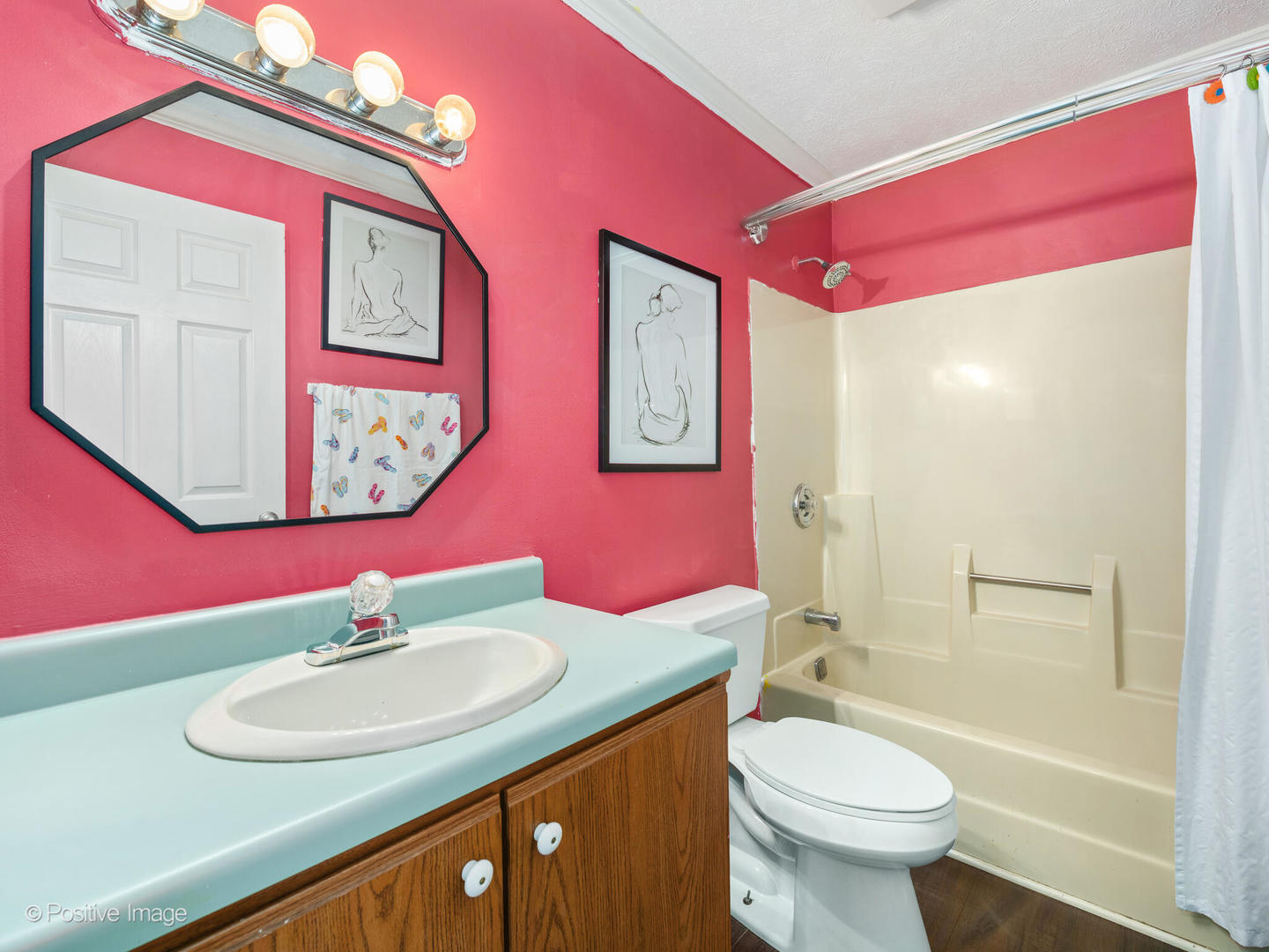 644 Swan Drive Grayslake, IL 60030 - Photo 8 of 17