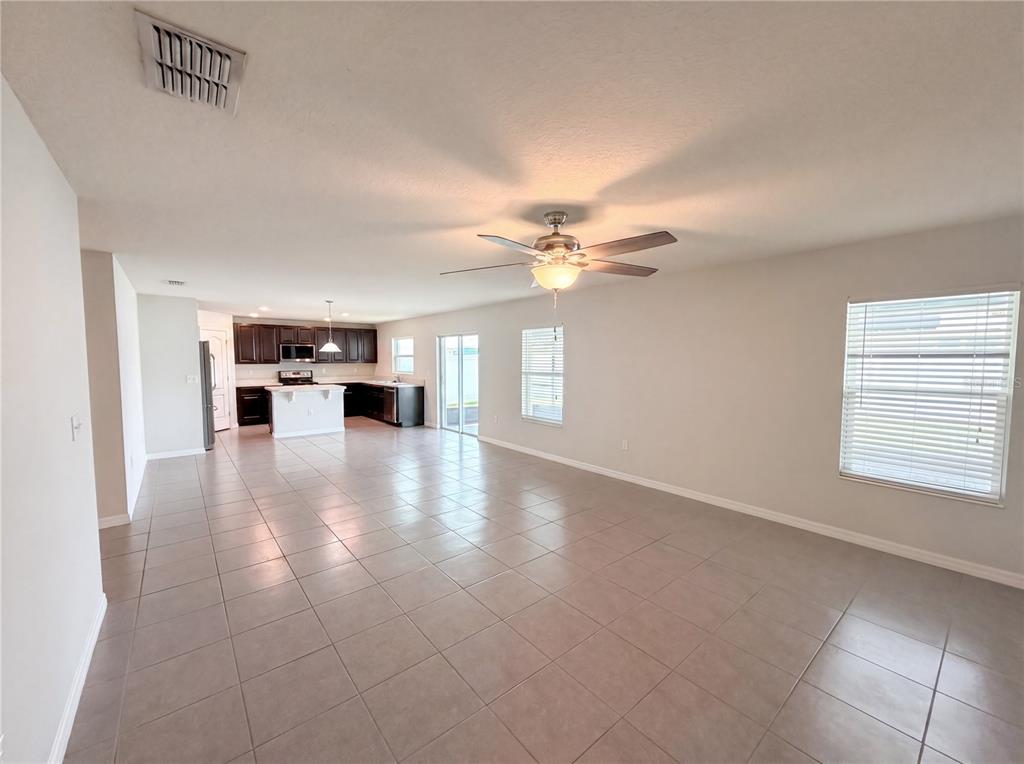4272 Moon Shadow Loop Mulberry, FL 33860 - Photo 3 of 21