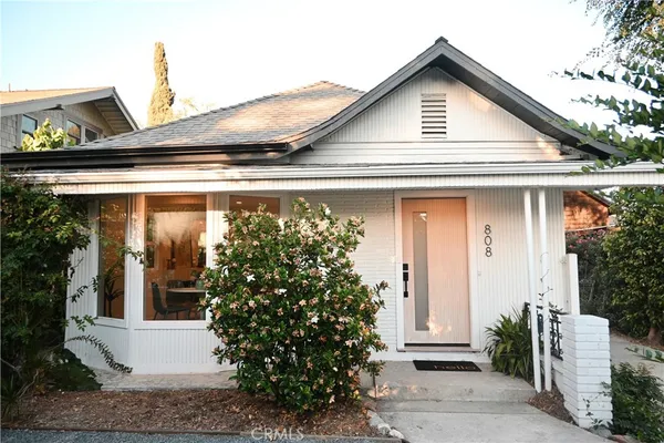 $1,558,000 | 808 South Los Robles Avenue, Pasadena, CA 91106