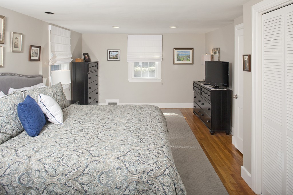 36 Governor Andrew Road Hingham, MA 02043 - Photo 11 of 24 Gallery Image 11