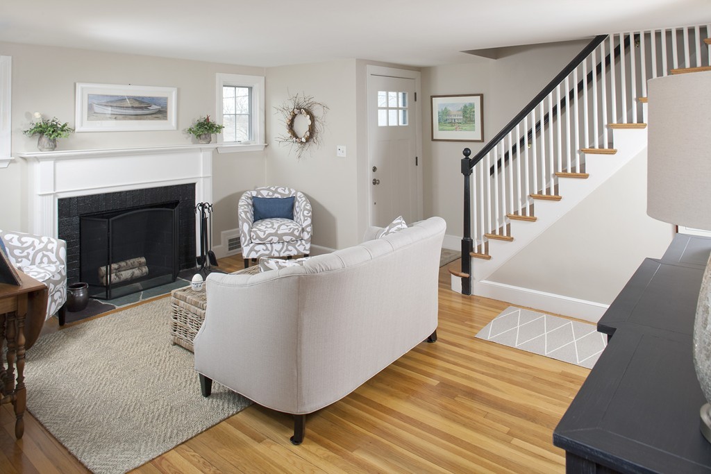 36 Governor Andrew Road Hingham, MA 02043 - Photo 8 of 24 Gallery Image 8