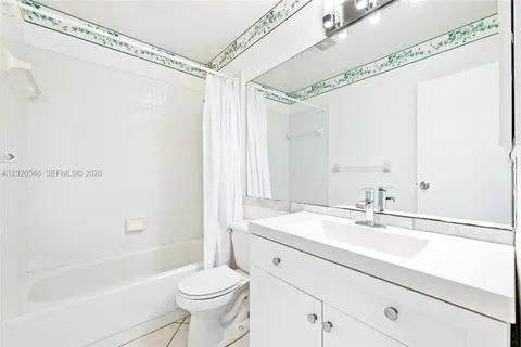 $330,000 | 918 Southwest 9th St Circle, Unit 204, Boca Raton, FL 33486