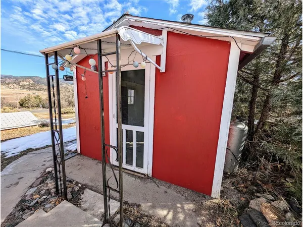 $495,000 | 9564 Highway 50, Howard, CO 81233