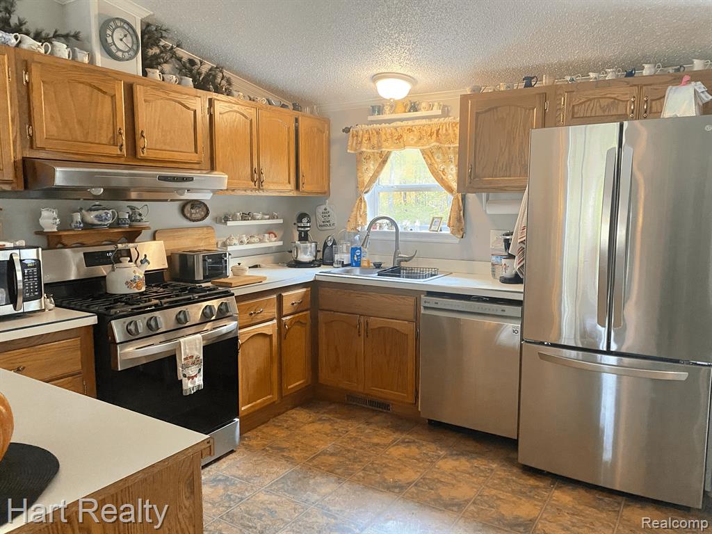 9685 Hathaway Road Clifford, MI 48727 - Photo 7 of 20 Gallery Image 7