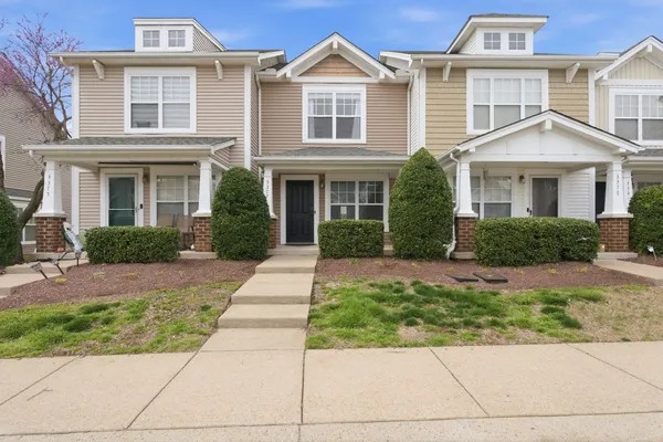 $329,000 | 3377 Harpeth Springs Drive, Nashville, TN 37221