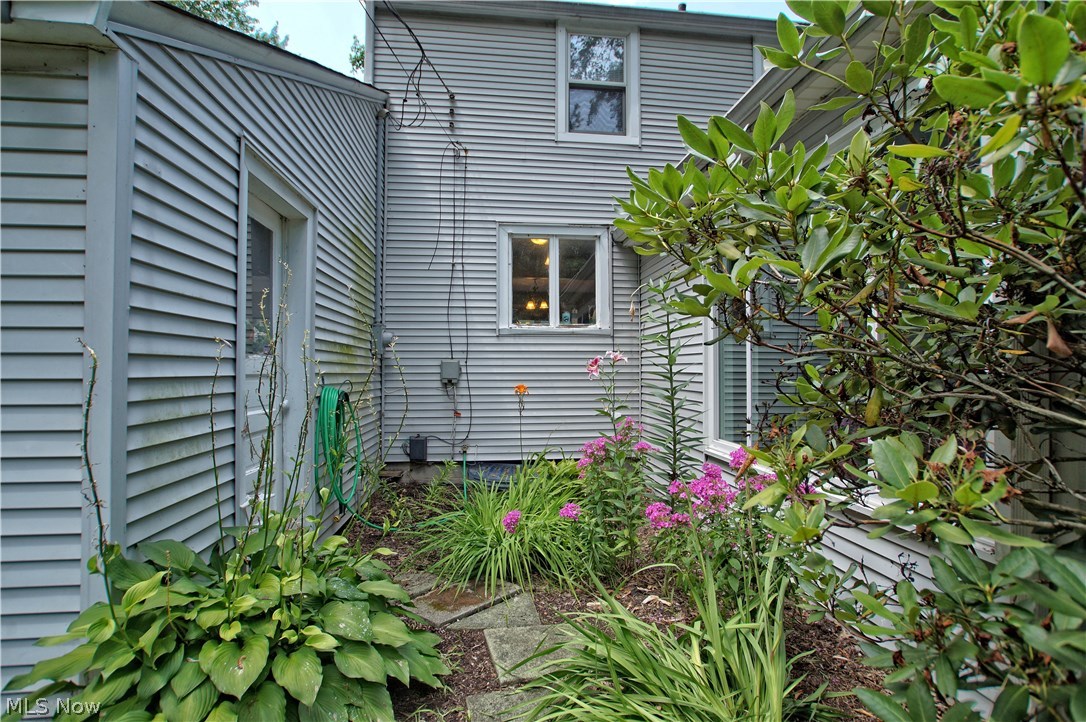 8113 Midland Road Mentor, OH 44060 - Photo 23 of 31