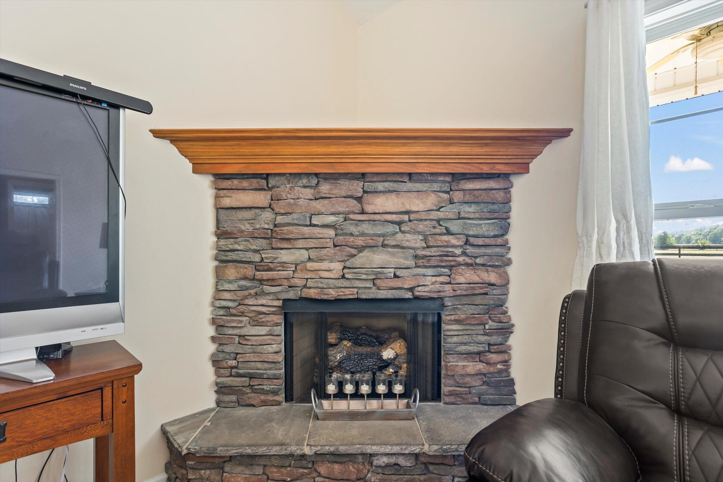 155 Jaywood Road Williston, SC 29853 - Photo 9 of 64