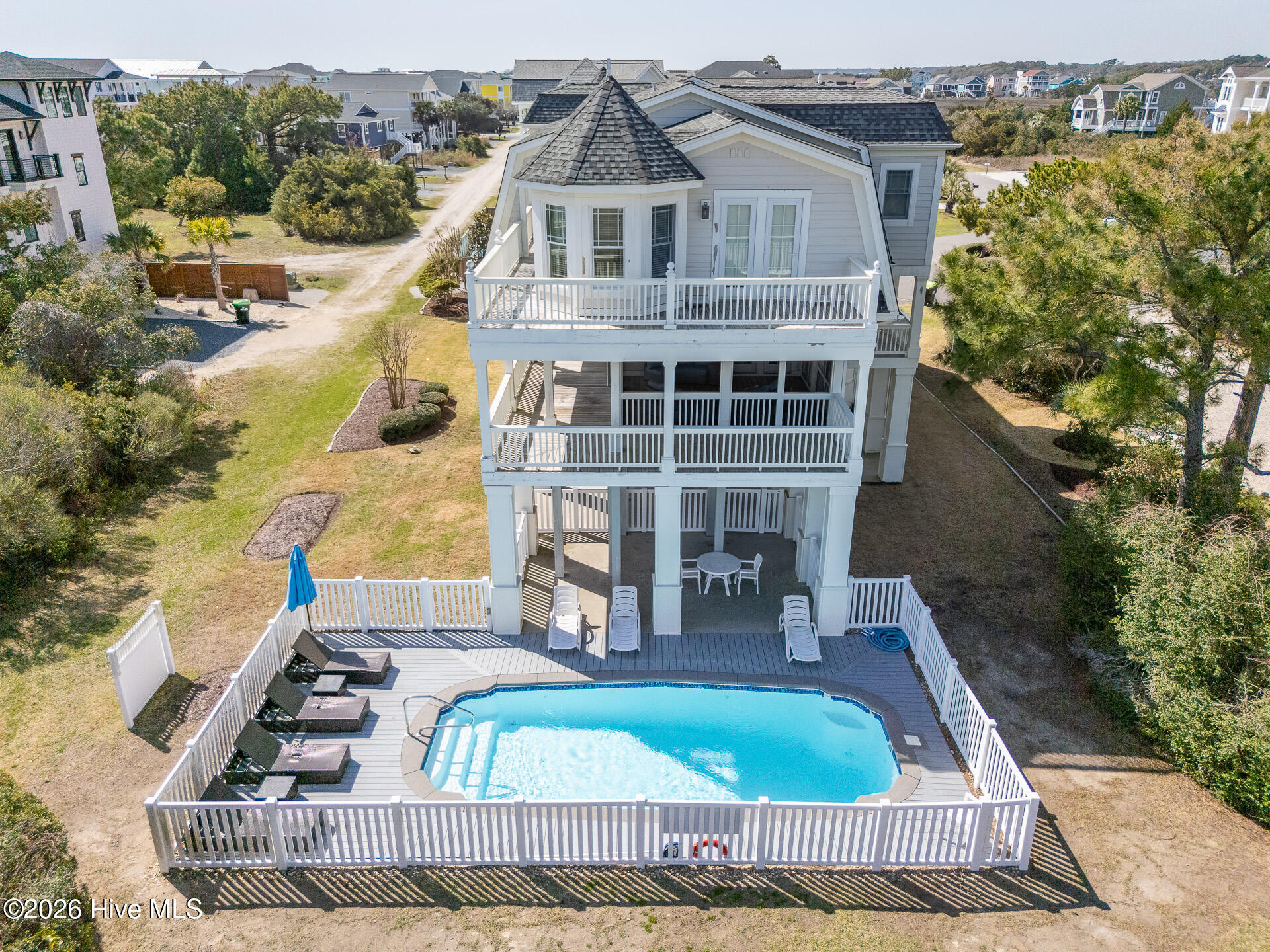 1032 Tide Ridge Drive Holden Beach, NC 28462 - Photo 5 of 75 DJI_20260314155119_0026_D-HDR