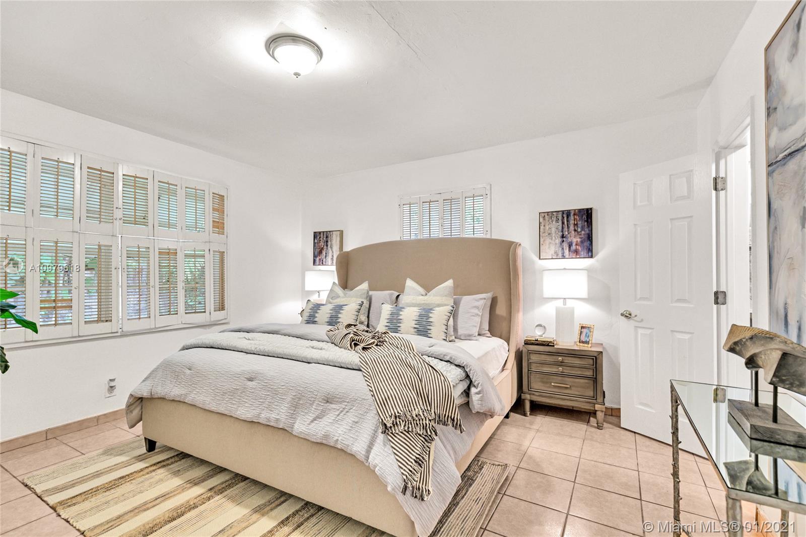 4555 Alton Road Miami Beach, FL 33140 - Photo 11 of 21