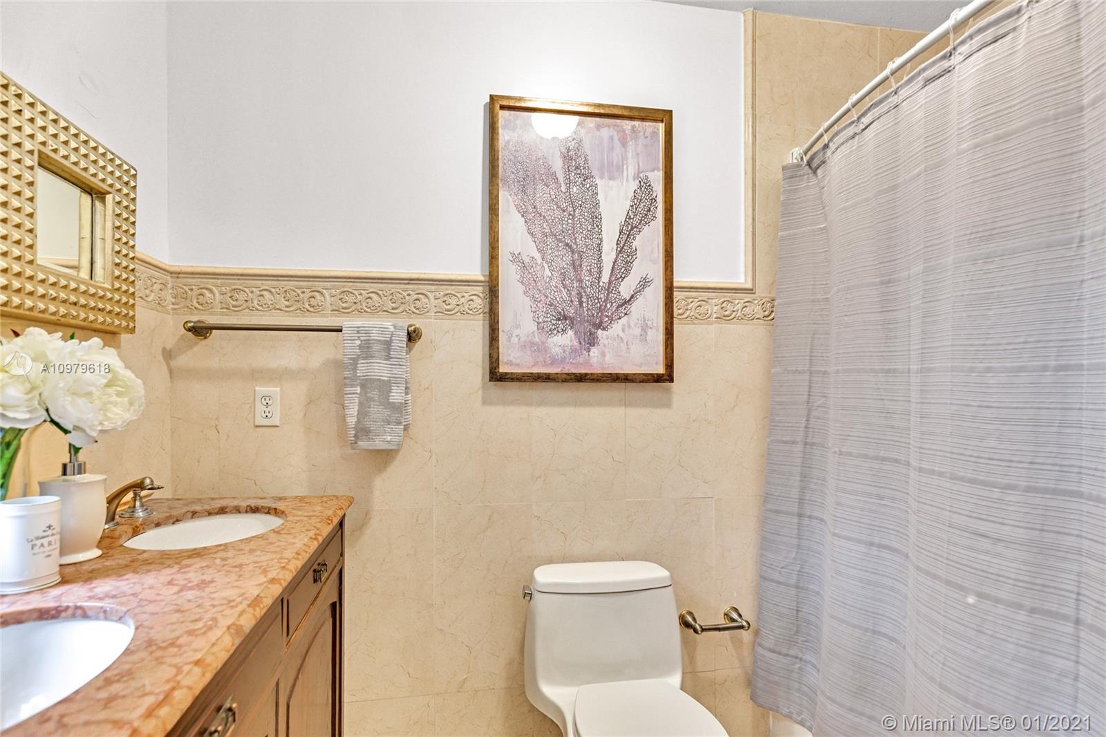 4555 Alton Road Miami Beach, FL 33140 - Photo 13 of 21