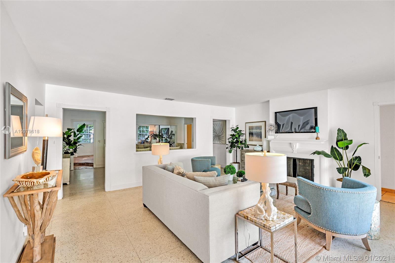 4555 Alton Road Miami Beach, FL 33140 - Photo 3 of 21