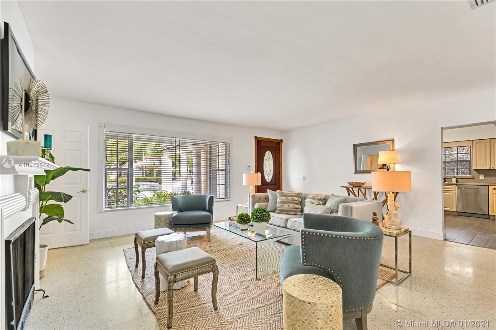 4555 Alton Road Miami Beach, FL 33140 - Photo 5 of 21