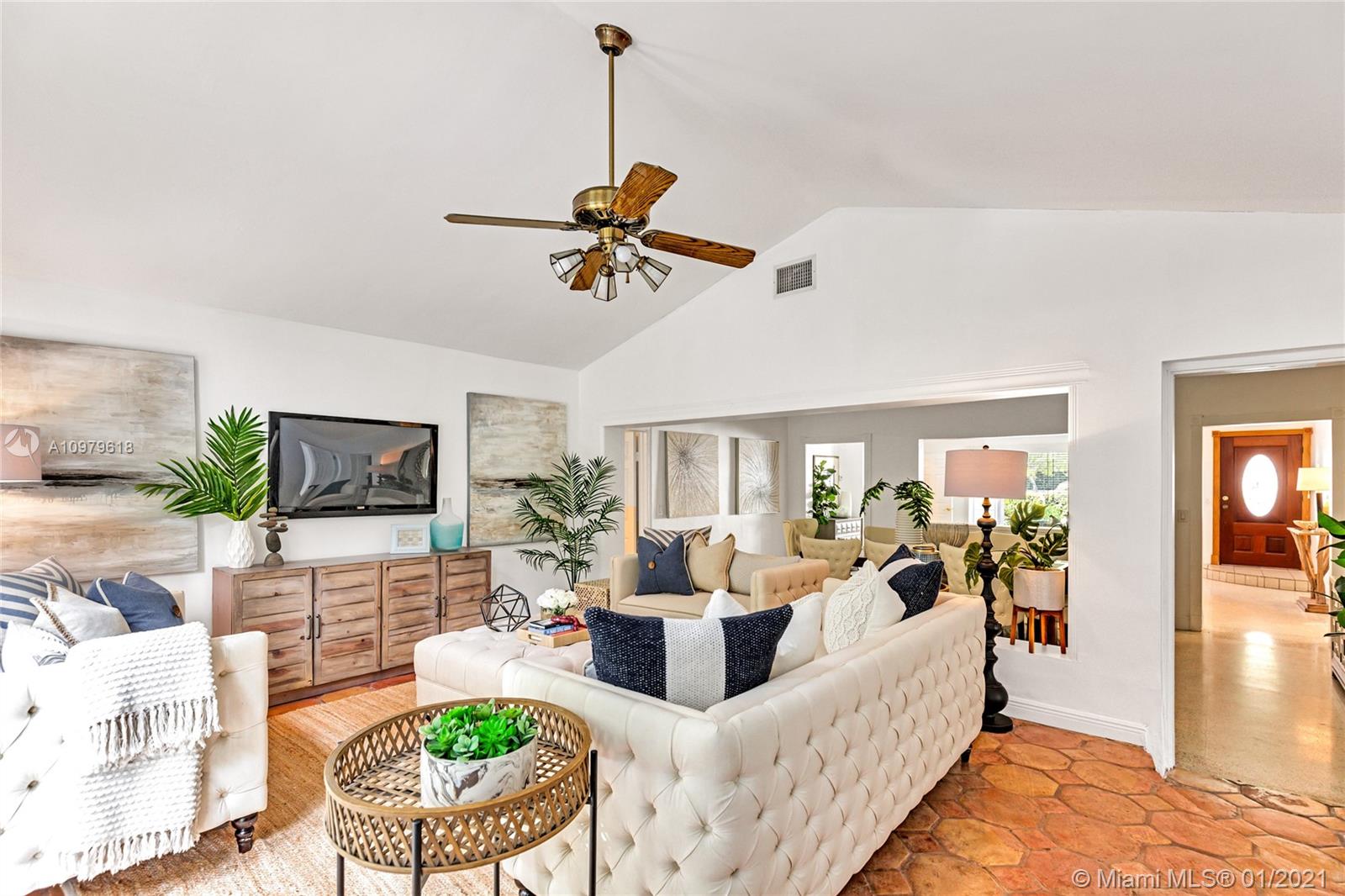 4555 Alton Road Miami Beach, FL 33140 - Photo 9 of 21