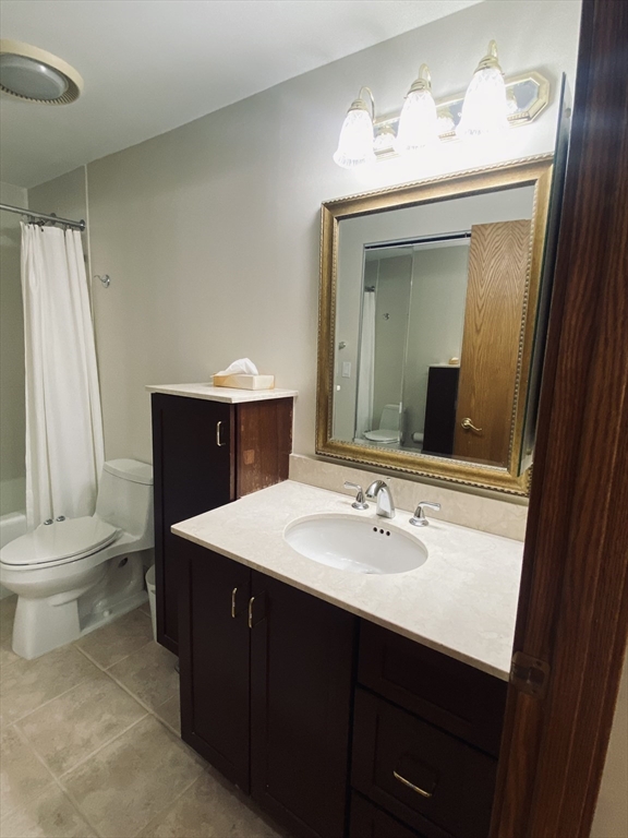 22 Parkman Street, Unit 3 Brookline, MA 02446 - Photo 7 of 16