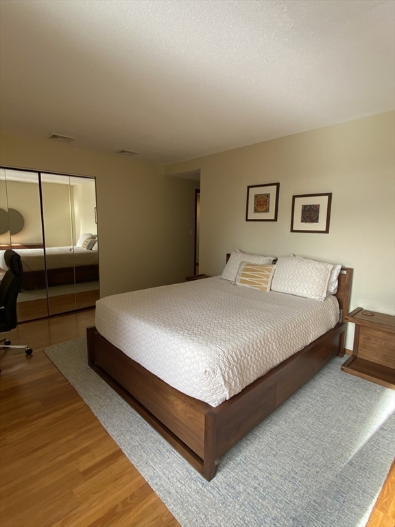 22 Parkman Street, Unit 3 Brookline, MA 02446 - Photo 10 of 16