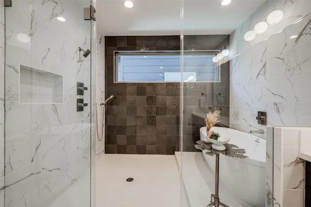 a view of a hallway with closet