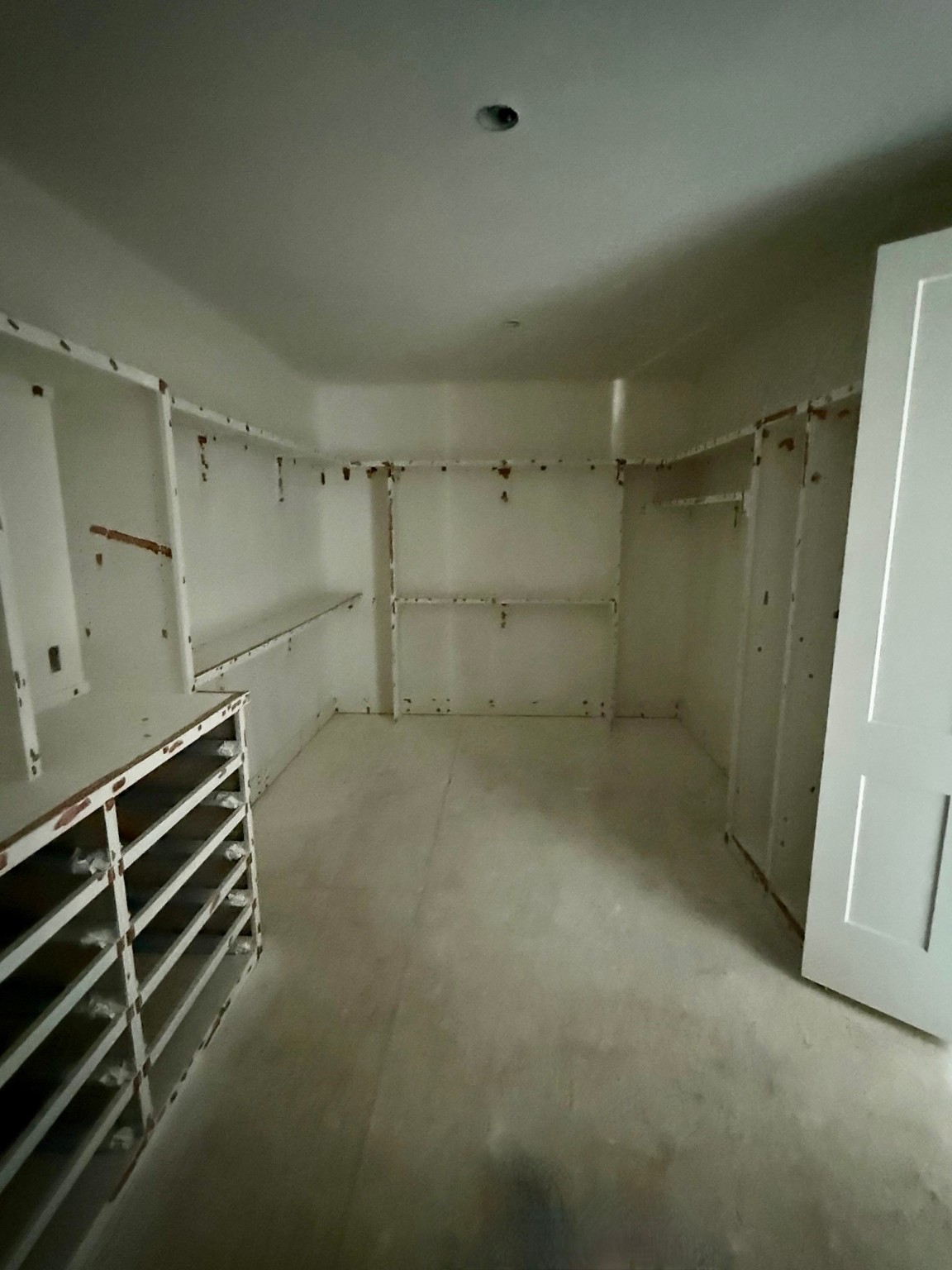 2015 Hopkins Street Houston, TX 77006 - Photo 10 of 50 a view of room and an empty room