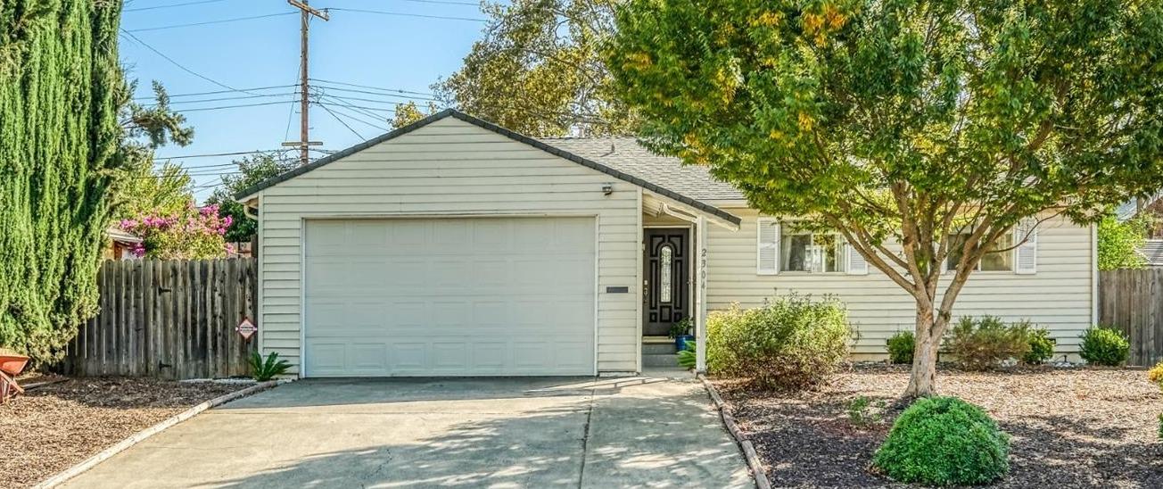 2304 Laredo Road Sacramento, CA 95825 - Photo 2 of 26 Gallery Image 2