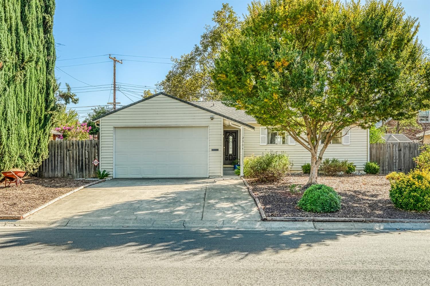 2304 Laredo Road Sacramento, CA 95825 - Photo 26 of 26 Gallery Image 26