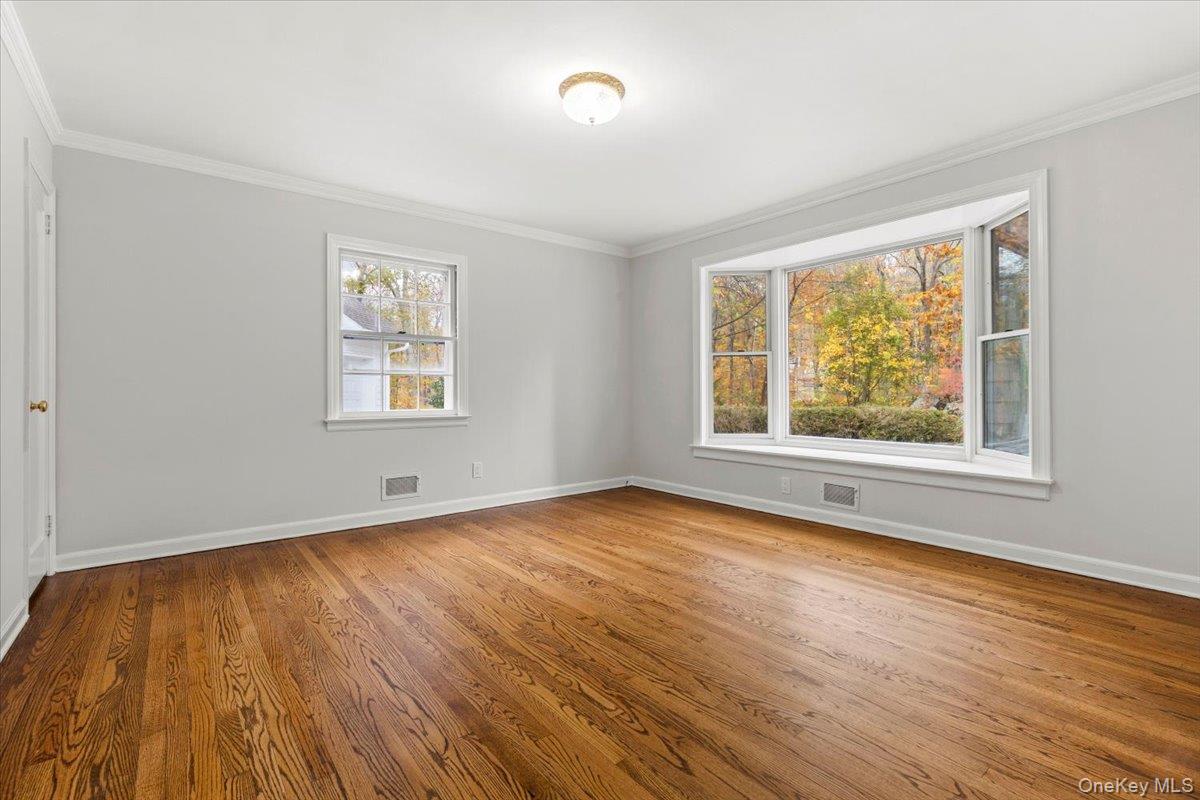 110 Oliver Road Bedford, NY 10506 - Photo 4 of 33