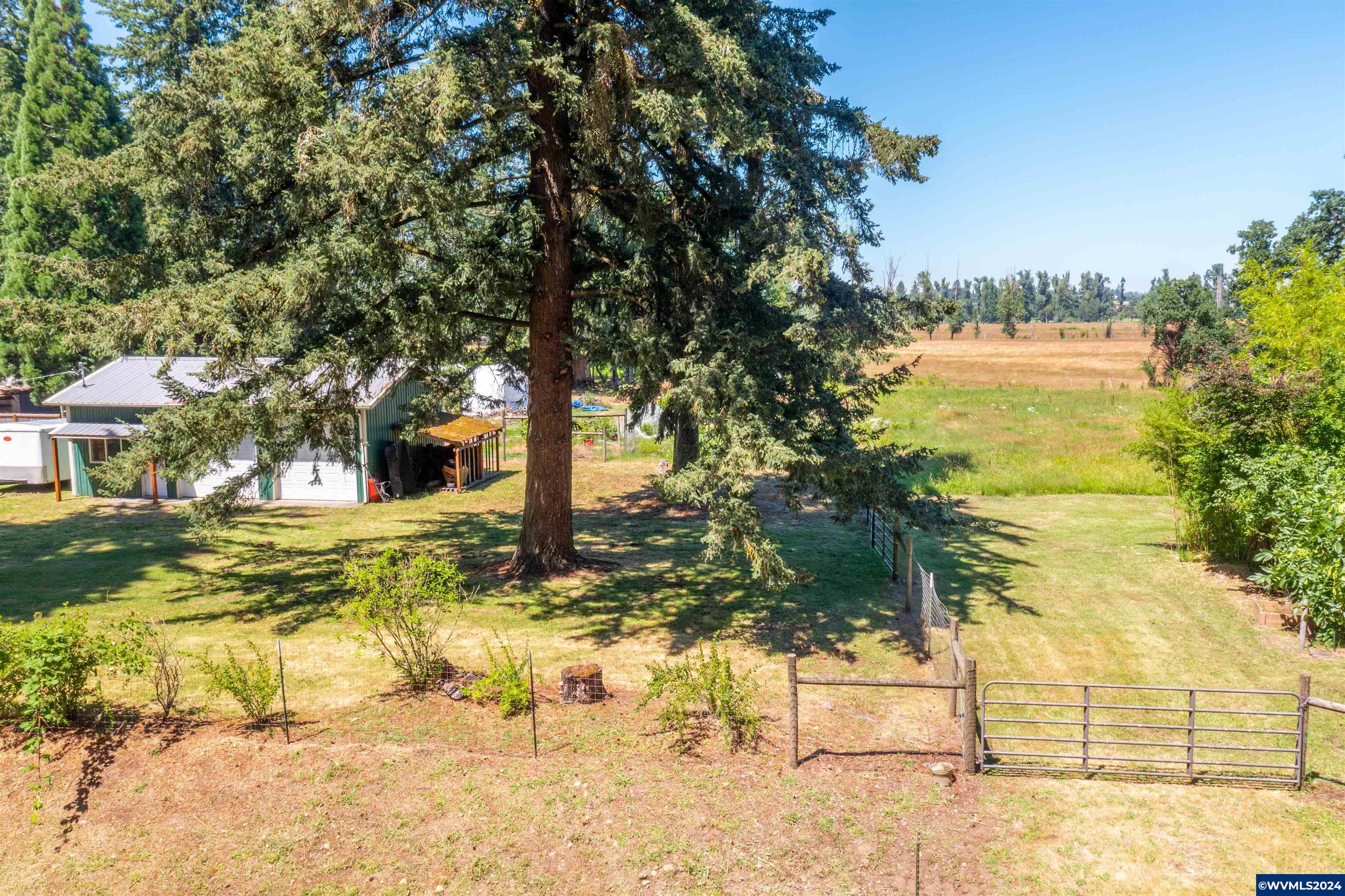 9584 Golf Club Road Southeast Aumsville, OR 97325 - Photo 23 of 32