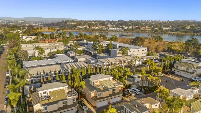 $1,080,000 | 555 Eaton Street, Unit N, Oceanside, CA 92054