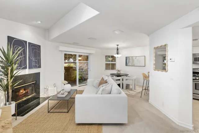 $1,080,000 | 555 Eaton Street, Unit N, Oceanside, CA 92054