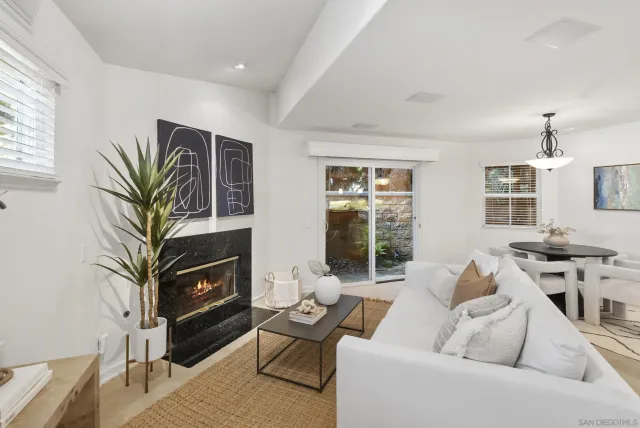 $1,080,000 | 555 Eaton Street, Unit N, Oceanside, CA 92054