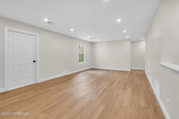 $2,800 | 18-7 Augusta Court, Freehold, NJ 07728