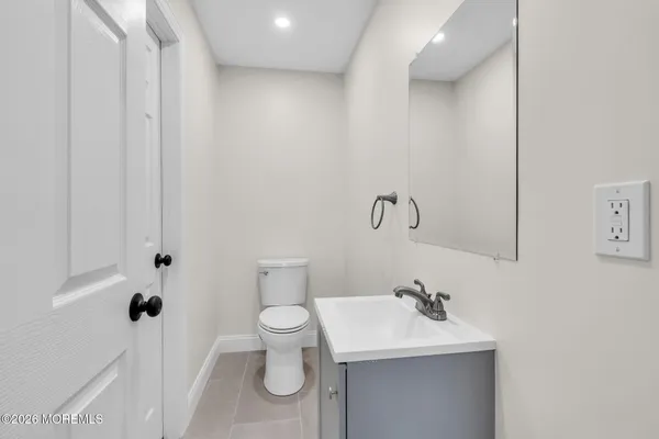 $2,800 | 18-7 Augusta Court, Freehold, NJ 07728