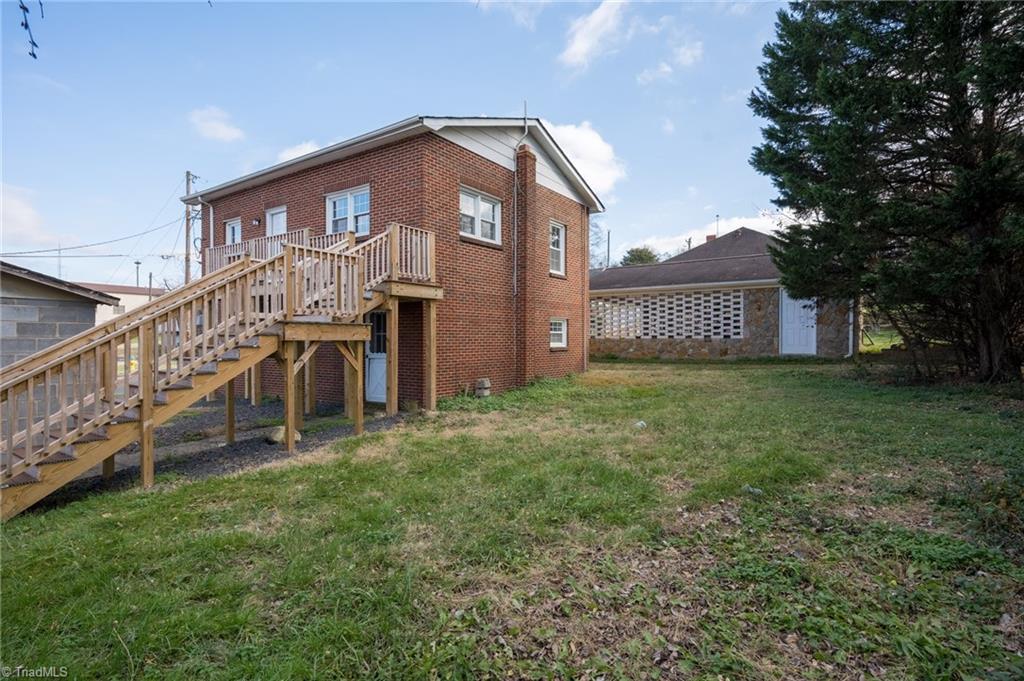 206 May Street Eden, NC 27288 - Photo 3 of 34