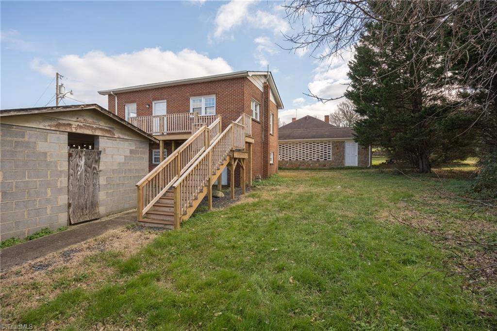 206 May Street Eden, NC 27288 - Photo 4 of 34