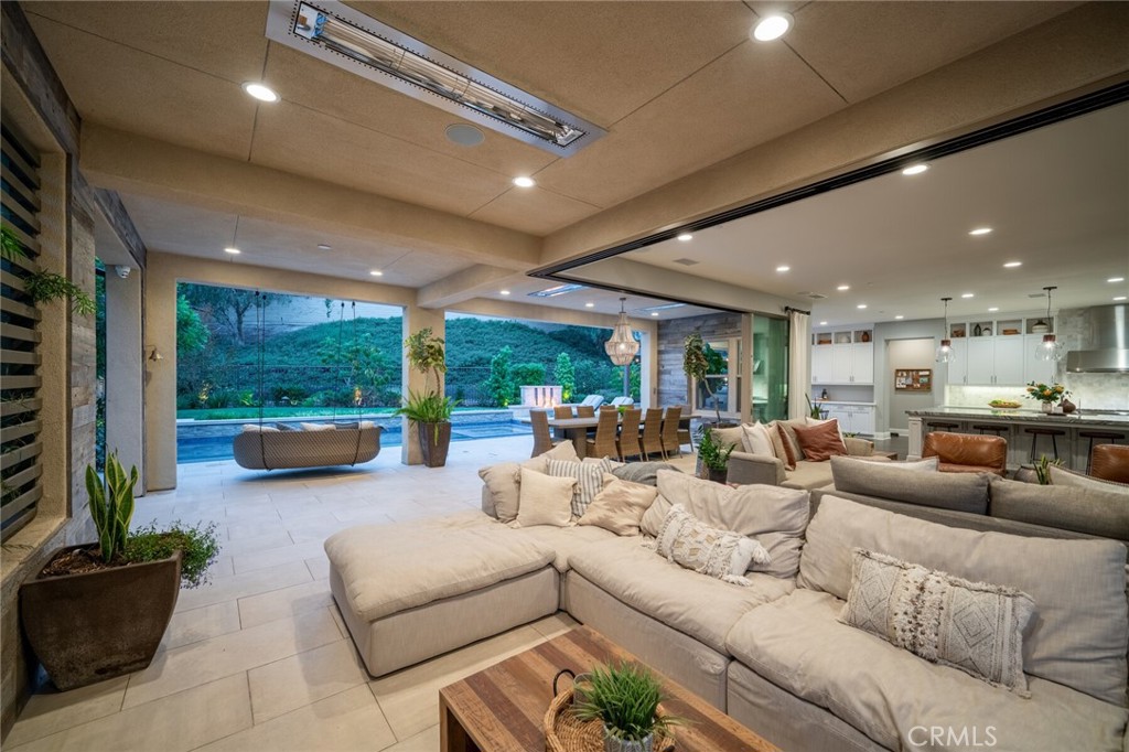 19 Calle Tamara San Clemente, CA 92673 - Photo 2 of 35