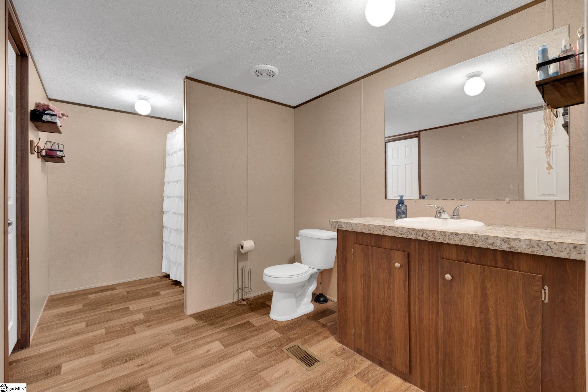 1024 Tornado Road Honea Path, SC 29654 - Photo 15 of 27