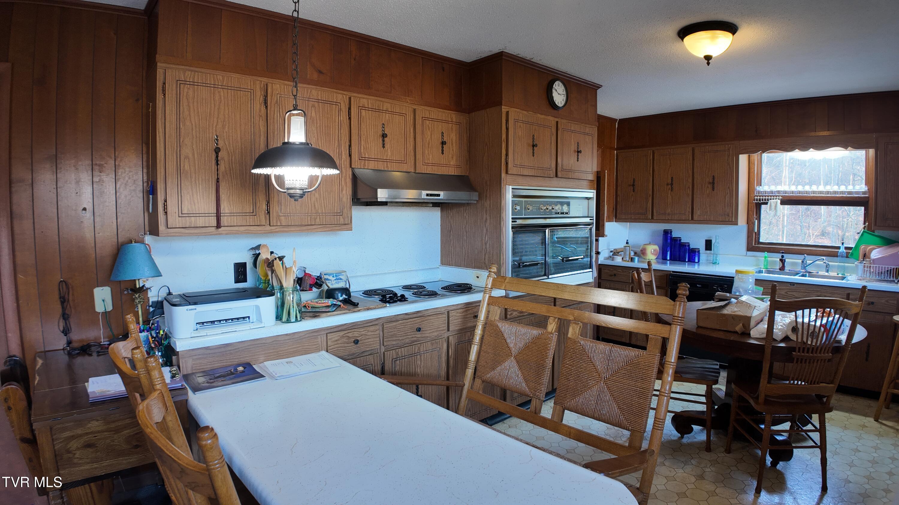 591 Deer Haven Road Unicoi, TN 37692 - Photo 32 of 54 dji_mimo_20251120_111632_20251120111632_