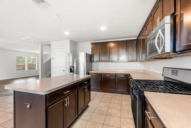 $2,800 | 15406 Grand Sage Drive, Cypress, TX 77429