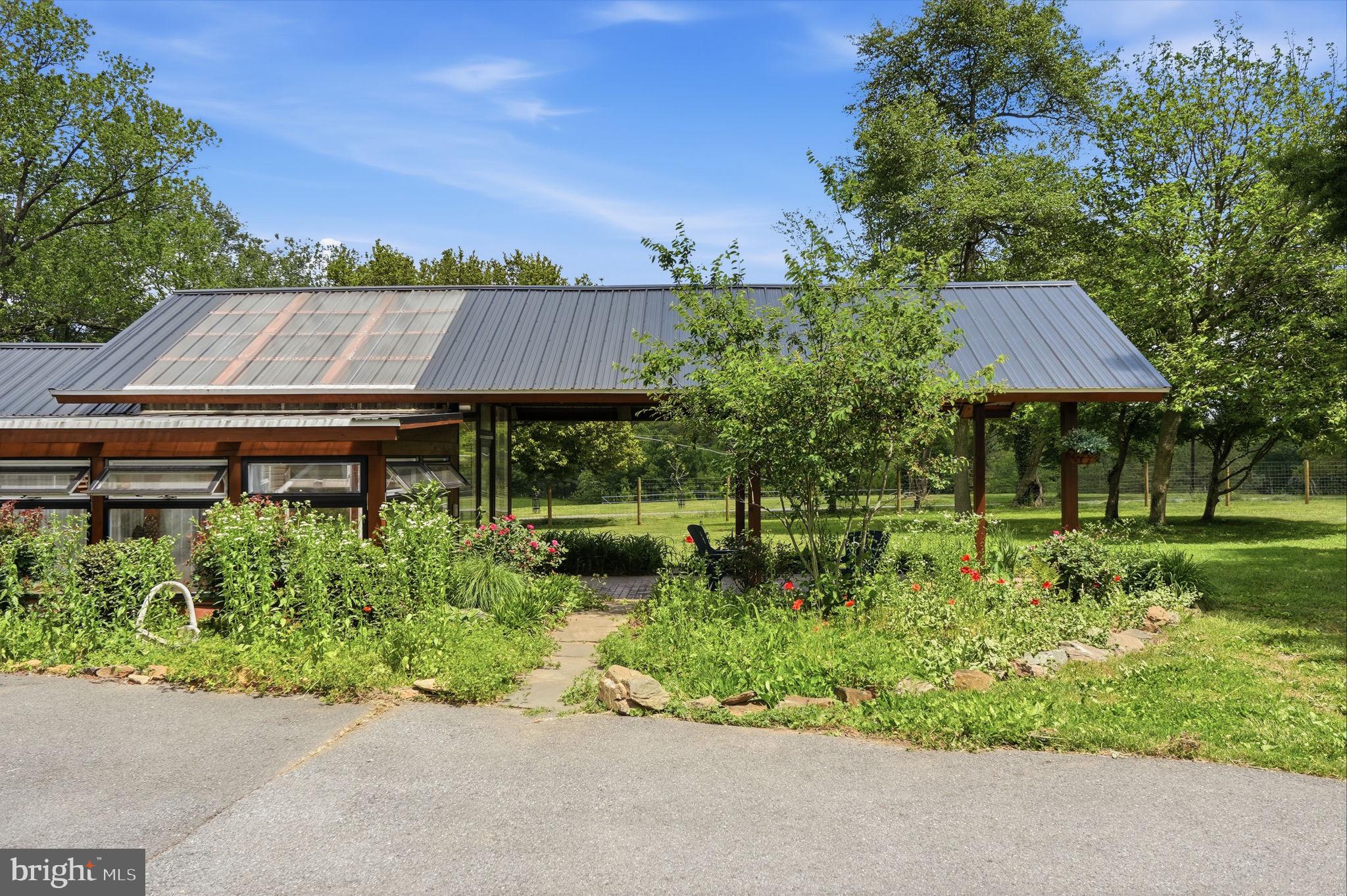 15715 Avery Road Rockville, MD 20855 - Photo 89 of 116 Sunfilled greenhouse & pavilion