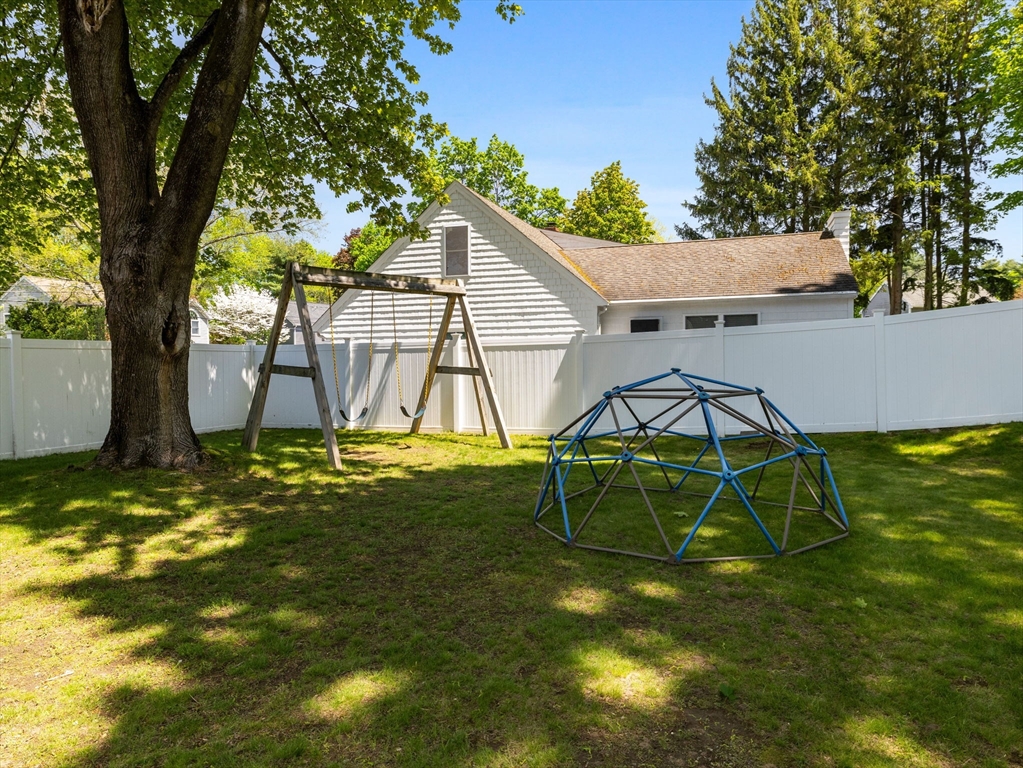 9 Stratford Road Natick, MA 01760 - Photo 22 of 32