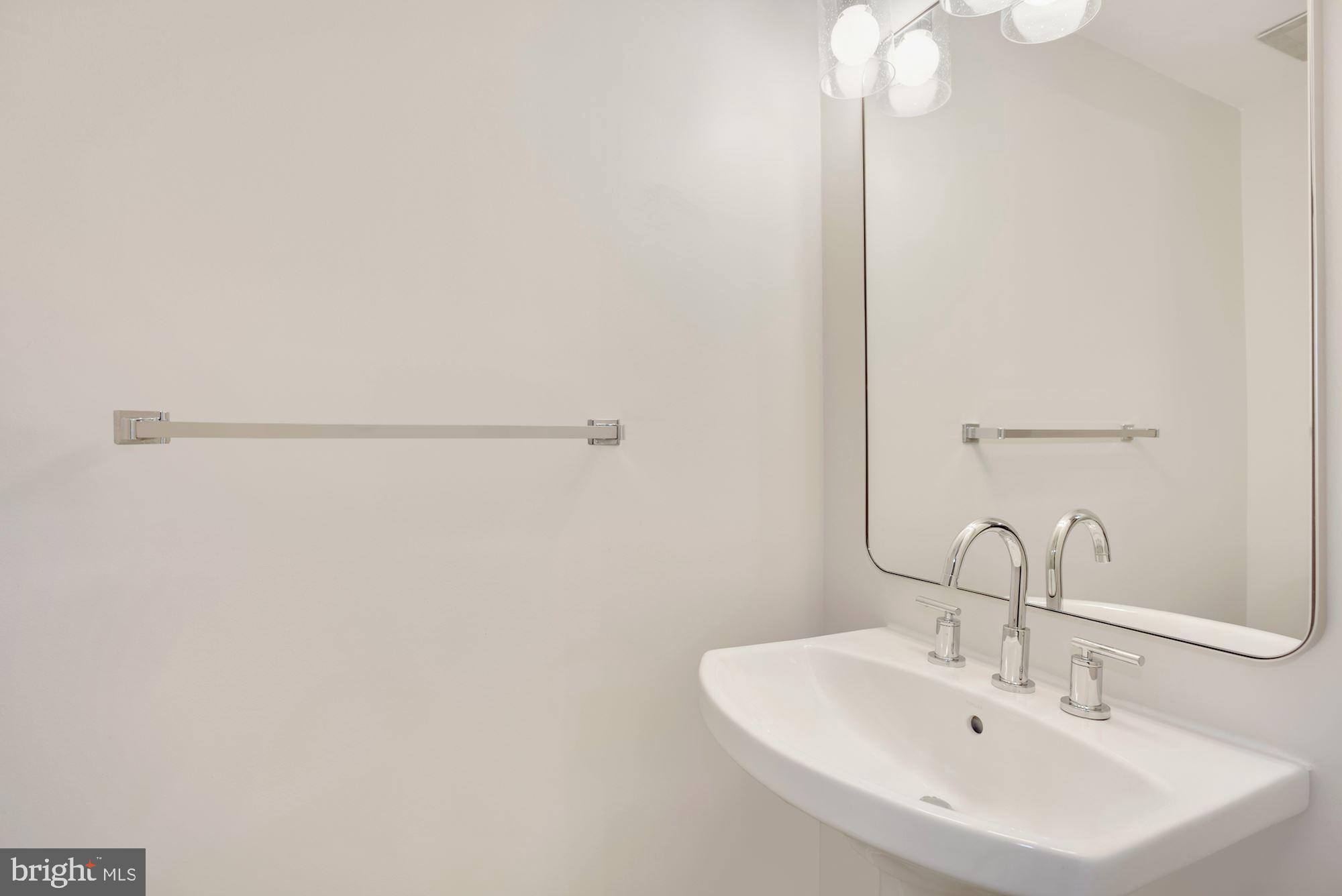 6748 Towne Lane Road McLean, VA 22101 - Photo 14 of 35 Half Bath