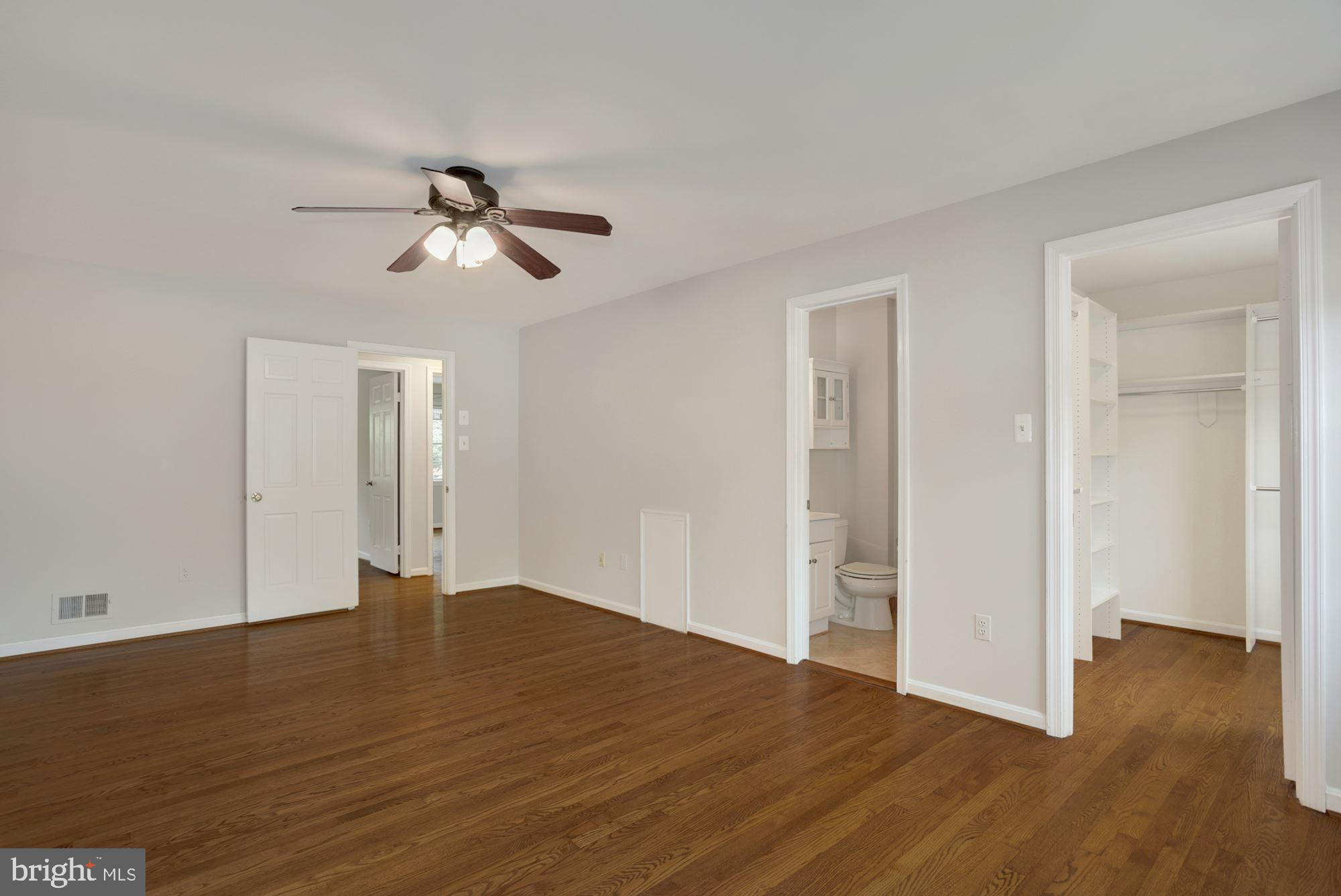 6748 Towne Lane Road McLean, VA 22101 - Photo 16 of 35 Primary Bedroom Suite