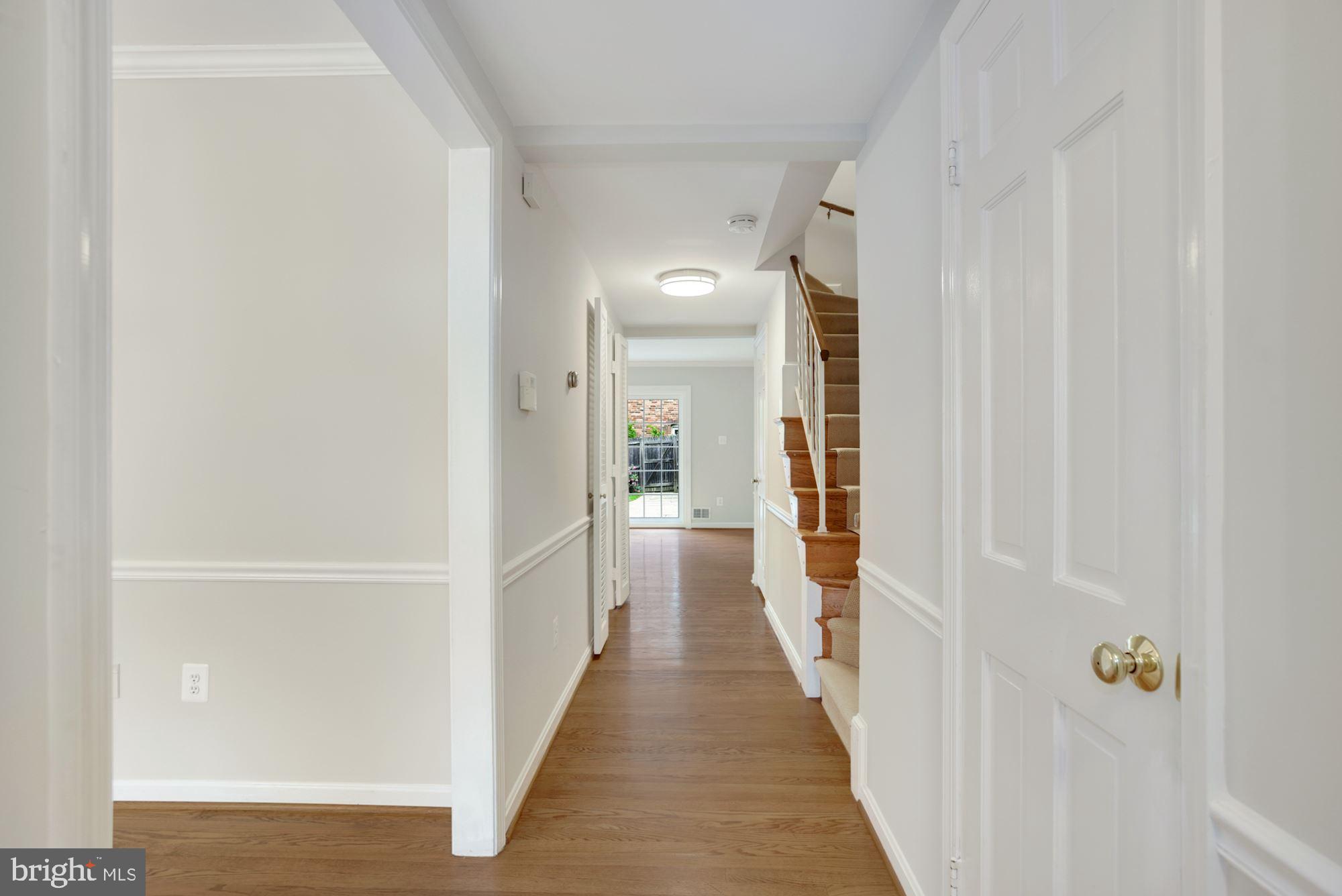 6748 Towne Lane Road McLean, VA 22101 - Photo 4 of 35 Main Level