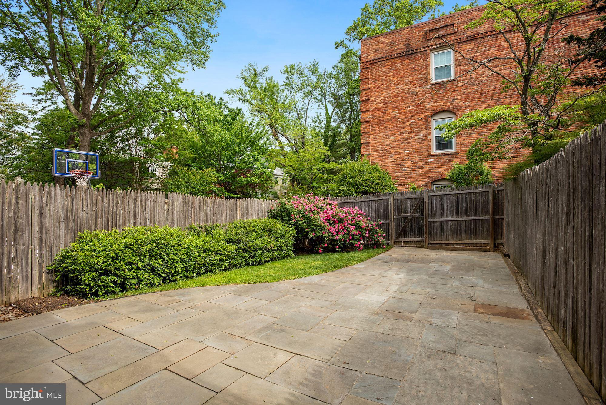 6748 Towne Lane Road McLean, VA 22101 - Photo 31 of 35 Patio