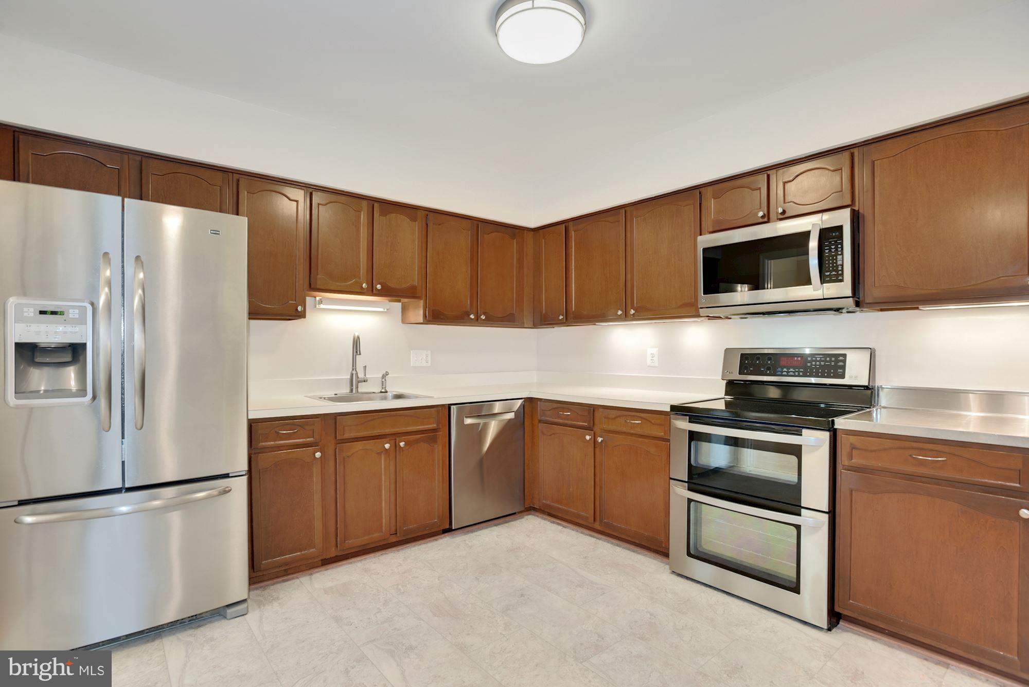 6748 Towne Lane Road McLean, VA 22101 - Photo 8 of 35 Kitchen