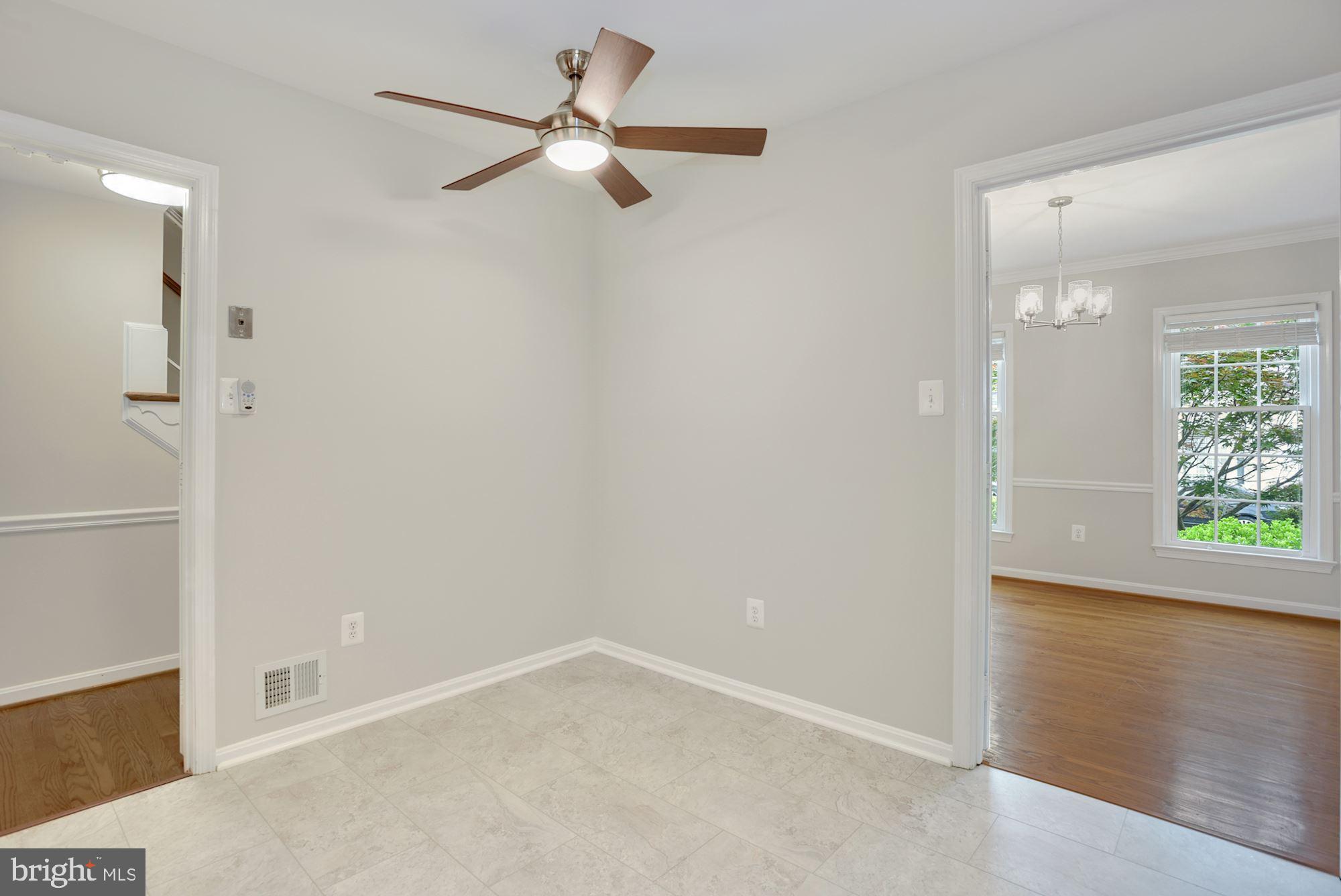 6748 Towne Lane Road McLean, VA 22101 - Photo 10 of 35 Breakfast Area