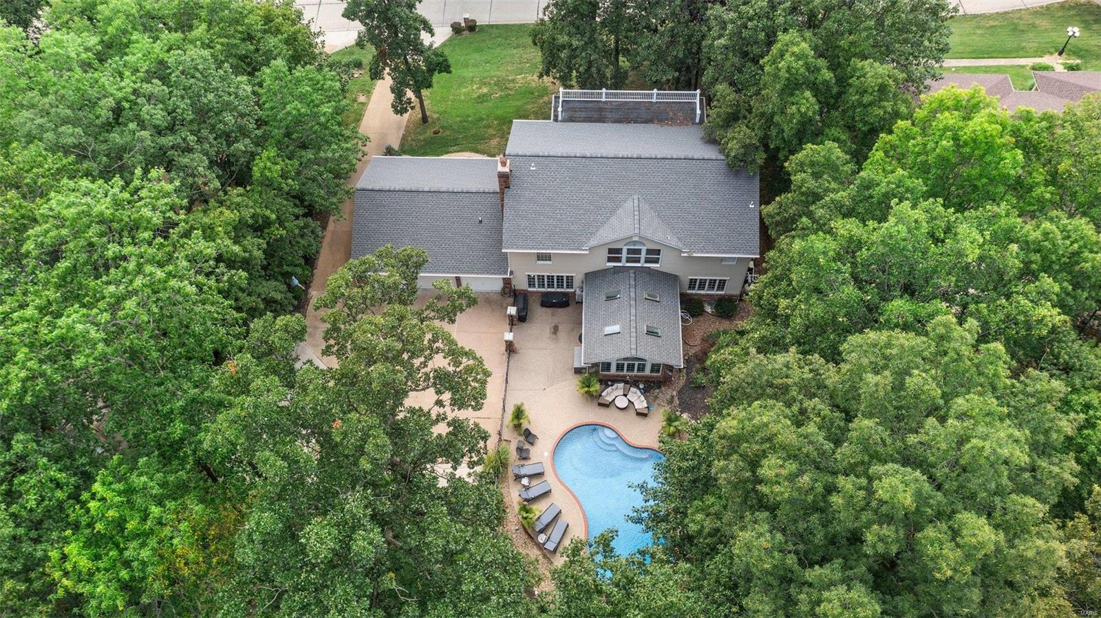 6335 Bluff Forest Drive St. Louis, MO 63129 - Photo 35 of 37