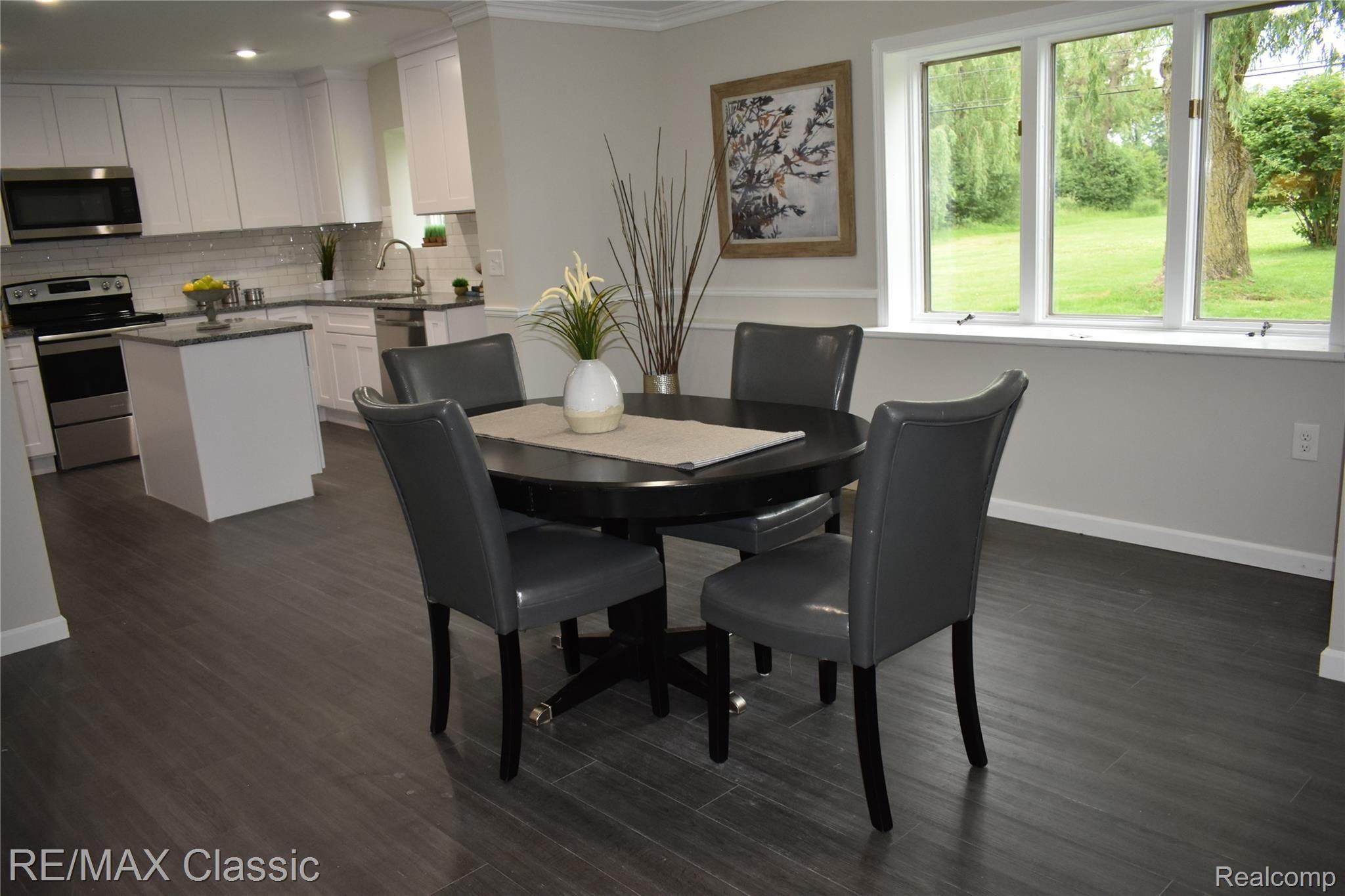 21842 Springhill Street Romulus, MI 48174 - Photo 17 of 31 DSC_0105.JPG