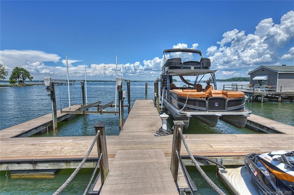 16505 Jetton Road Cornelius, NC 28031 - Photo 44 of 48 a ocean view with sitting space