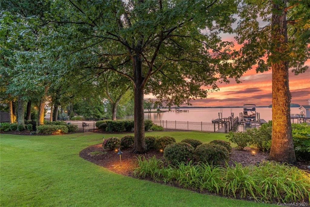 16505 Jetton Road Cornelius, NC 28031 - Photo 45 of 48 a view of a garden with large trees