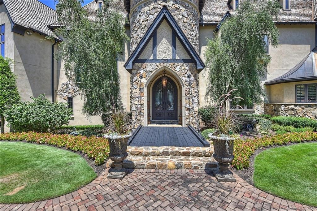 16505 Jetton Road Cornelius, NC 28031 - Photo 9 of 48 front view of house with a yard