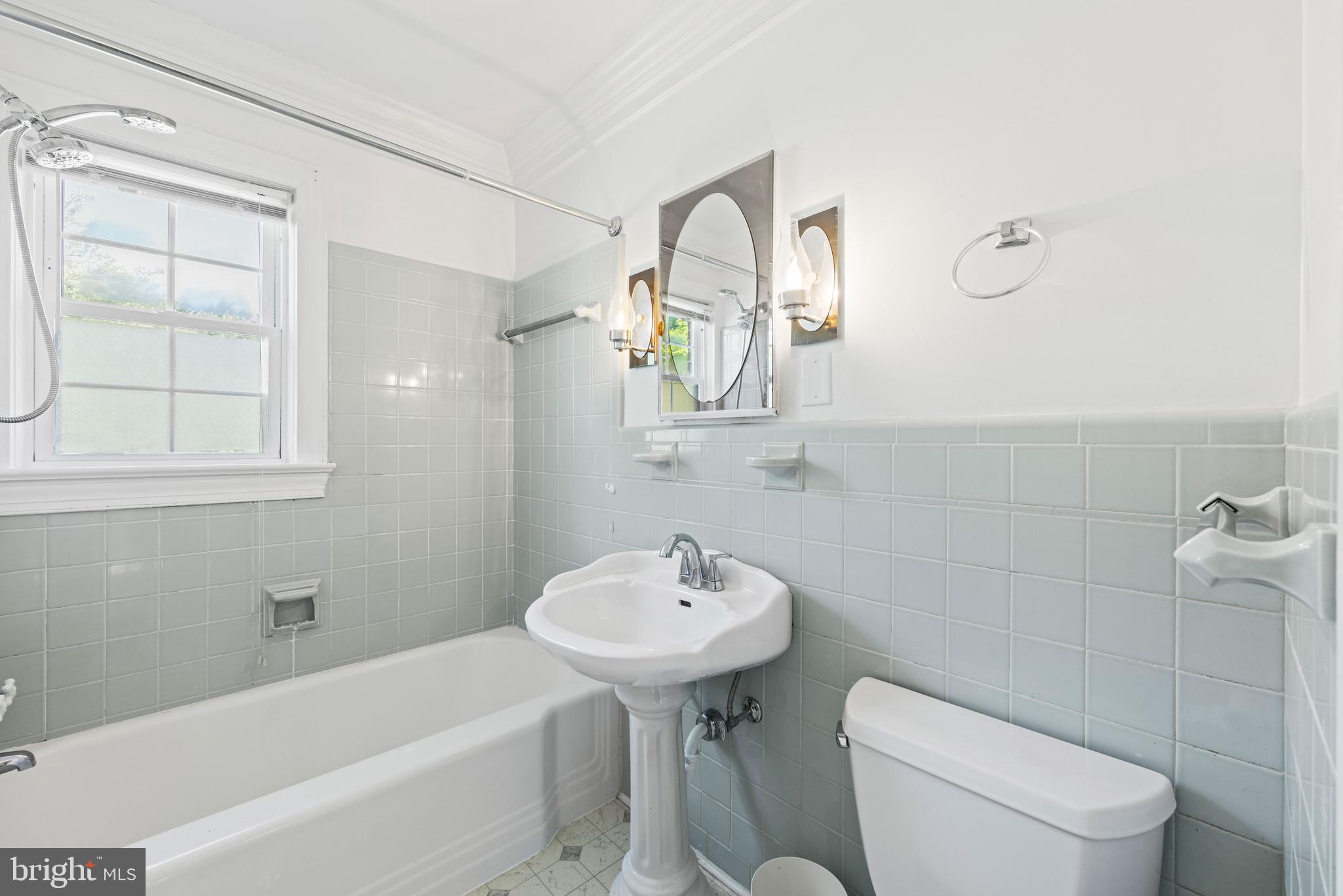 650 Yowell Drive Culpeper, VA 22701 - Photo 35 of 65 a bathroom with a sink a toilet and shower